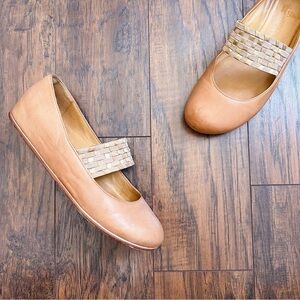 L’Amour Des Pieds • Clara mary jane shoes tan leather woven elastic strap wedge